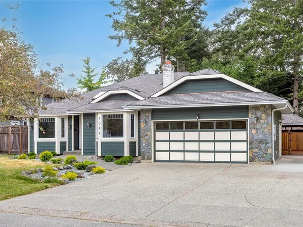 4044 Malton Ave, Saanich, BC V8X 4X1
