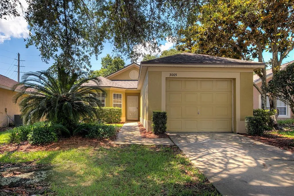 2 bed, 2.0 bath, 1049 sqft, $1,750 — Photo 2