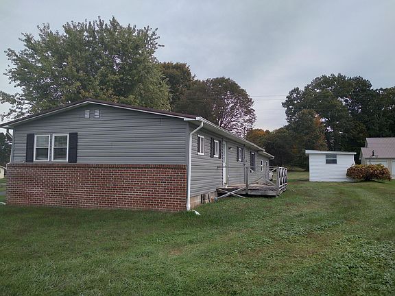 2nd image of 406 Holmes St