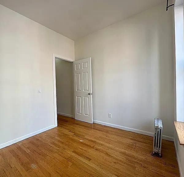 416 W 56th St #17 — Photo 9