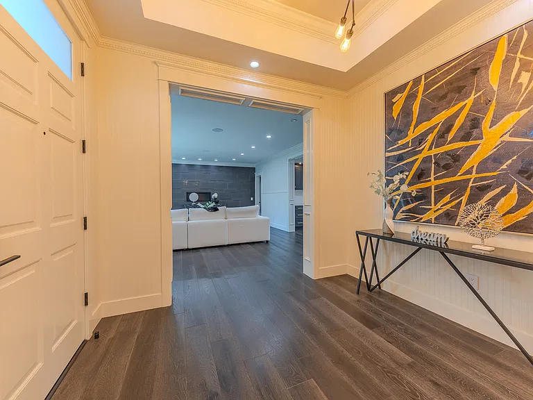 2150 S El Molino Ave — Photo 2