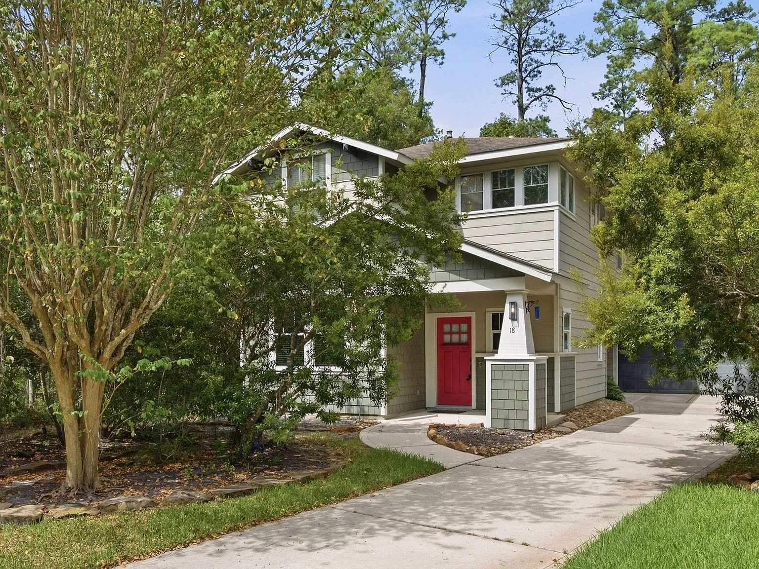 4 bed, 2.5 bath, 2482 sqft, $3,650 — Photo 1