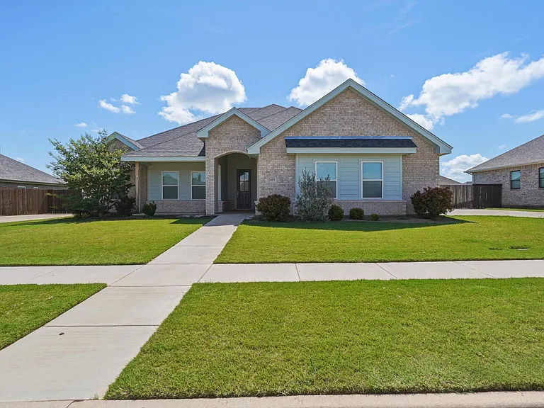 6609 Desert Willow Trl — Photo 1