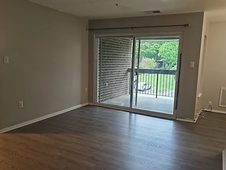 18500 Sweet Autumn Dr #304 — Photo 3