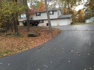 493 Prichards Rd, Hunlock Creek, PA 18621