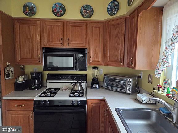 3rd image of 1169 Sharp Rd Unit 31