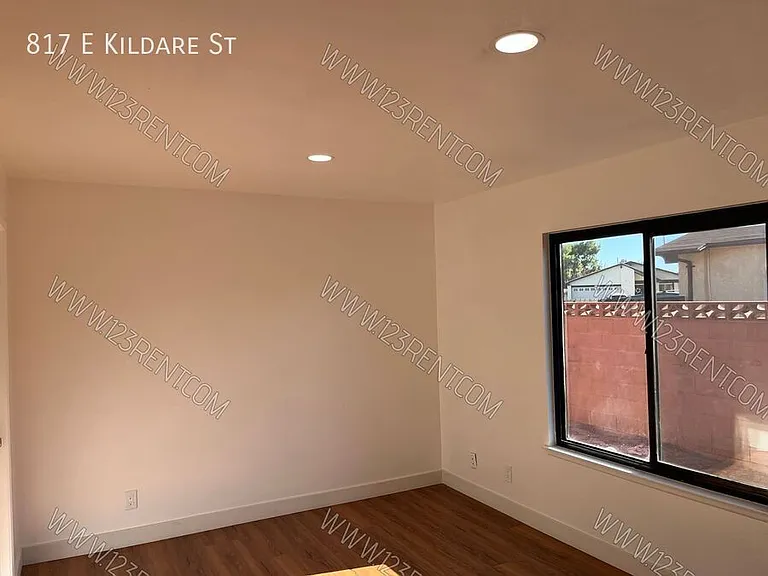 817 E Kildare St — Photo 18