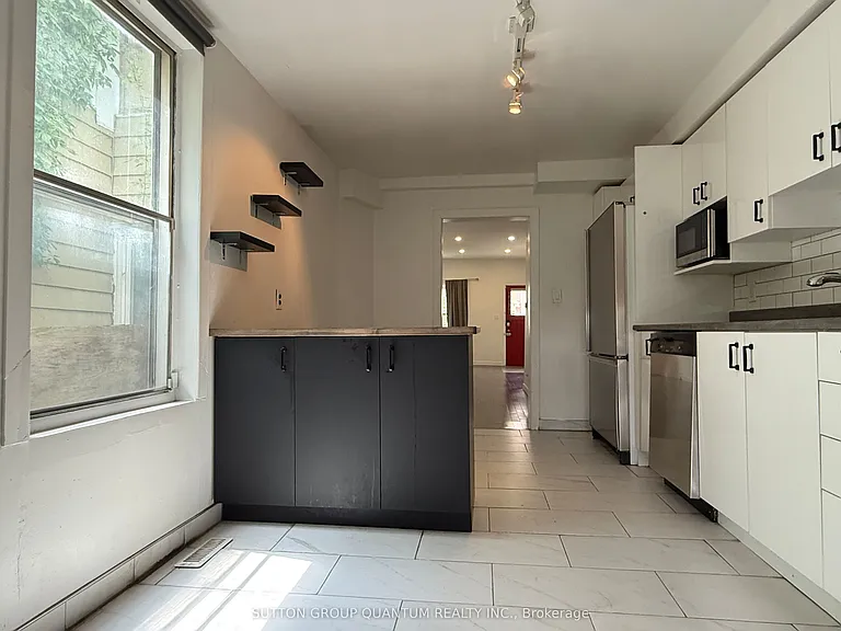 7 Casimir St — Photo 10
