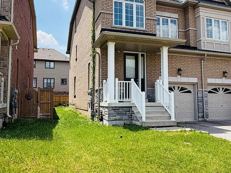 16 Talence Dr — Photo 2