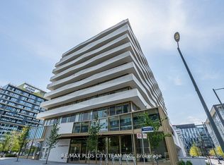 60 Tannery Rd #914, Toronto, ON M5A 0S8
