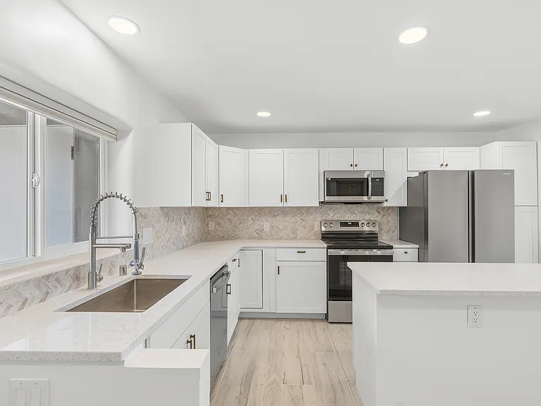 1707 Espinacitas St #A — Photo 6