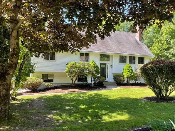 10 Fairview Dr, Southborough, MA 01772