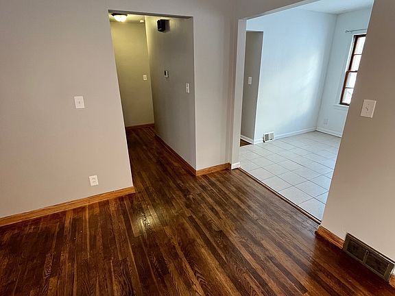 4th image of 2209 Pamer Dr