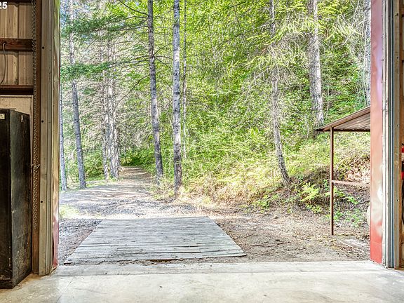 4th image of 22650 Doane Creek Rd