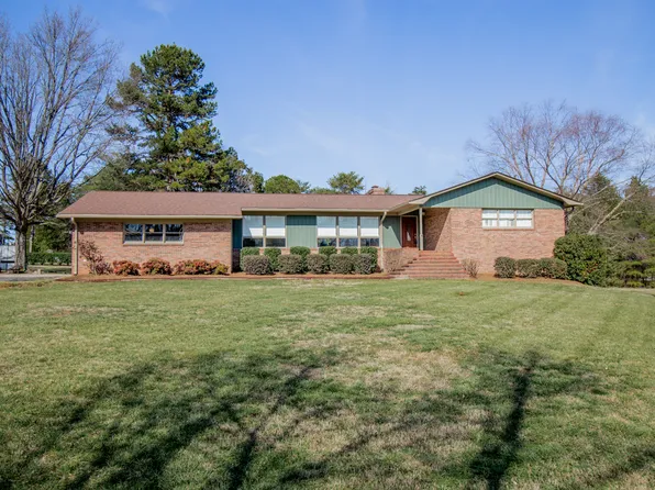 14226 Sledge Rd, Charlotte, NC 28278