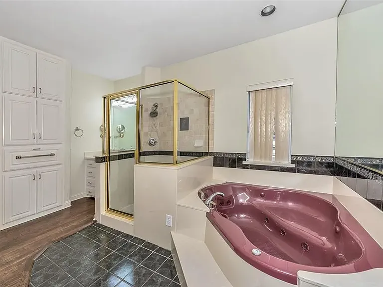 8517 Woodlake Cir — Photo 6
