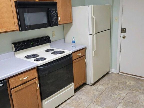 4th image of 4472 Redcliff North Ln
