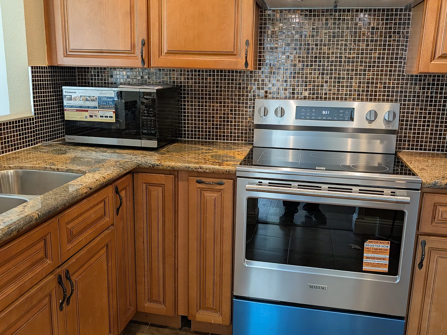 4 bed, 2.5 bath, 1712 sqft, $4,200 — Photo 4