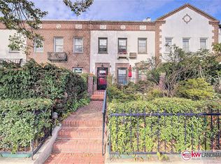3020 36th St, Astoria, NY 11103
