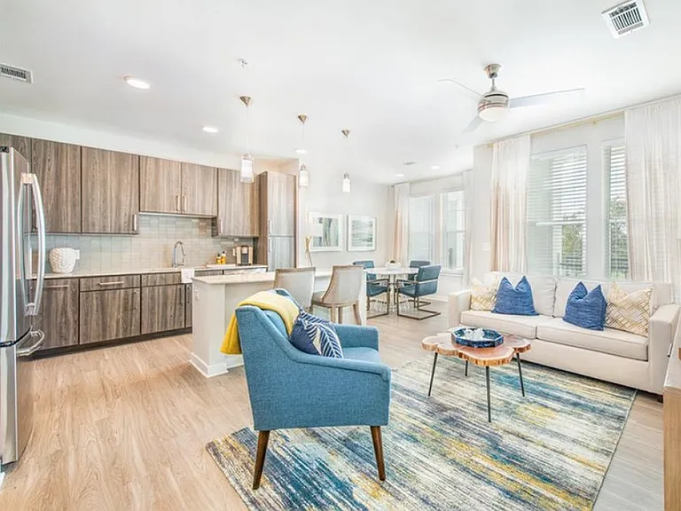 Overture Daniel Island 55+ Active Adult Apartment Homes — Photo 53