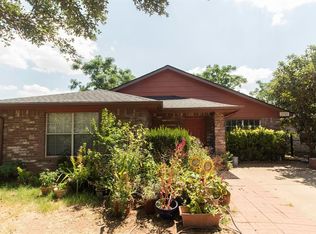 2727 Sarita Ct, Dallas, TX 75211