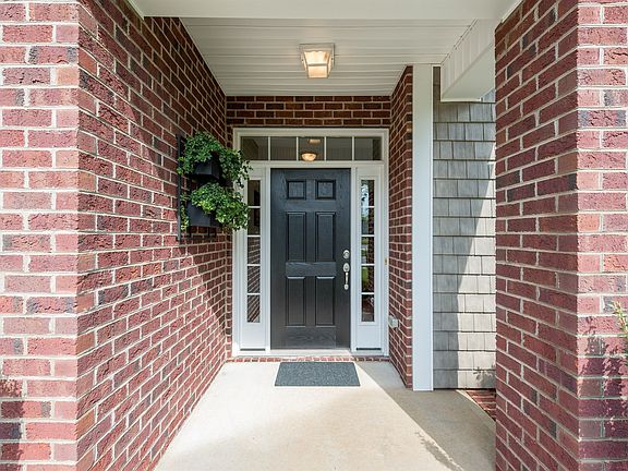 3rd image of 615 Ann Carson Ct