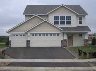 124 Arabian Ave E, Shakopee, MN 55379