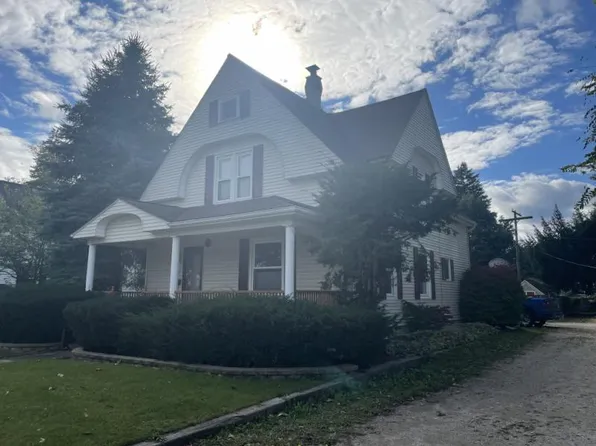 317 N Port Crescent St, Bad Axe, MI 48413