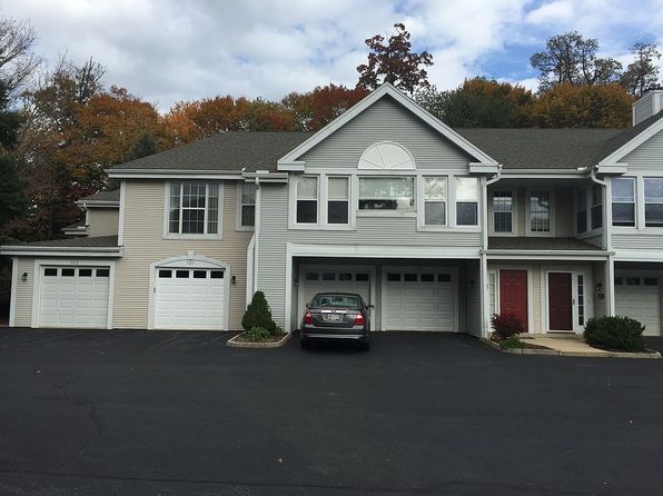 701 Country Place Dr