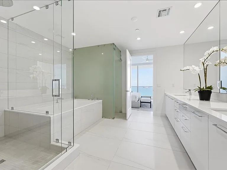 151 N Seabreeze Blvd #1601-E — Photo 14