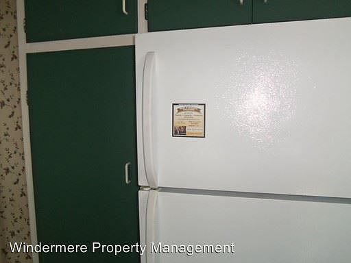 5th image of 904 SE Birch Ave APT A
