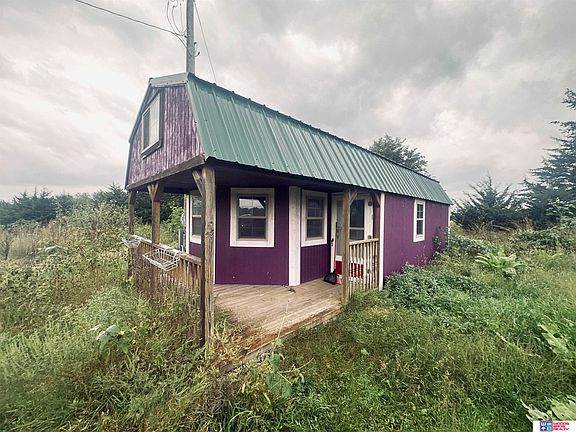 3rd image of 2044 Lilac Rd