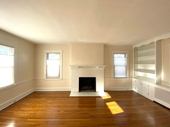 Spacious living room