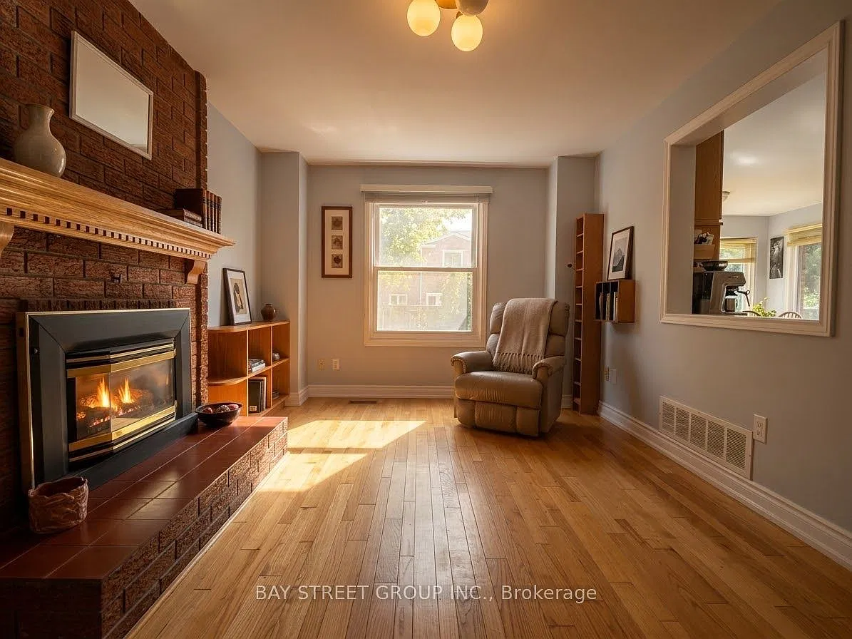 2 bed, $1,600 — Photo 4