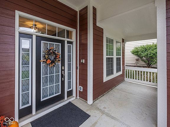 5th image of 10933 Chapel Woods Blvd S