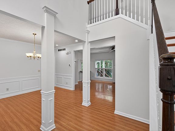 5th image of 357 Shoreside Dr