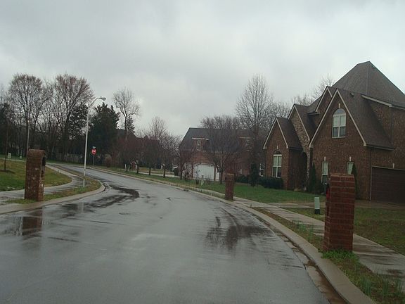 5th image of 2334 Lionheart Dr