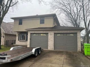 37856 Mallast St, Harrison Township, MI 48045