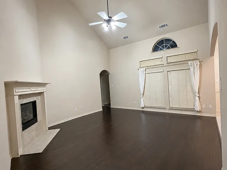 9309 Chuparosa Dr — Photo 4