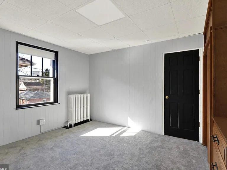2133 Fairview St — Photo 2