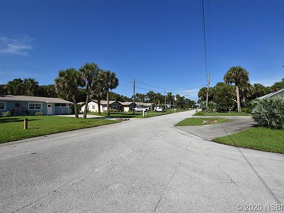 4th image of 18 Hillside Dr