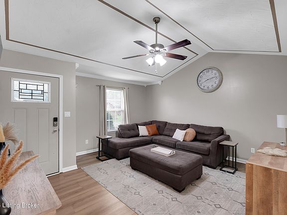 4th image of 152 White Blossom Dr