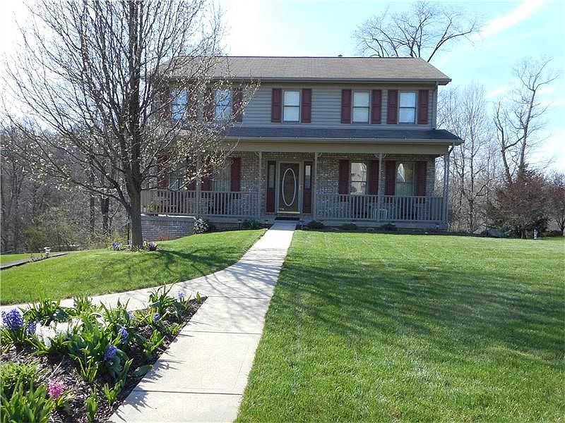 EXTERIOR FRONT VIEW