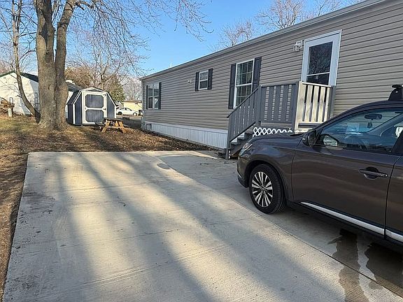 3rd image of 1716 B St