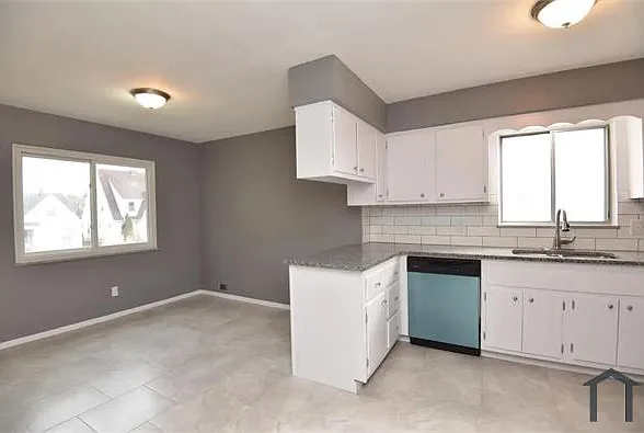 10204 S Highland Ave #UP — Photo 6
