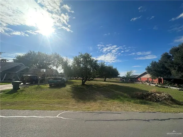 402 Sunnyside Ln, Harlingen, TX 78552