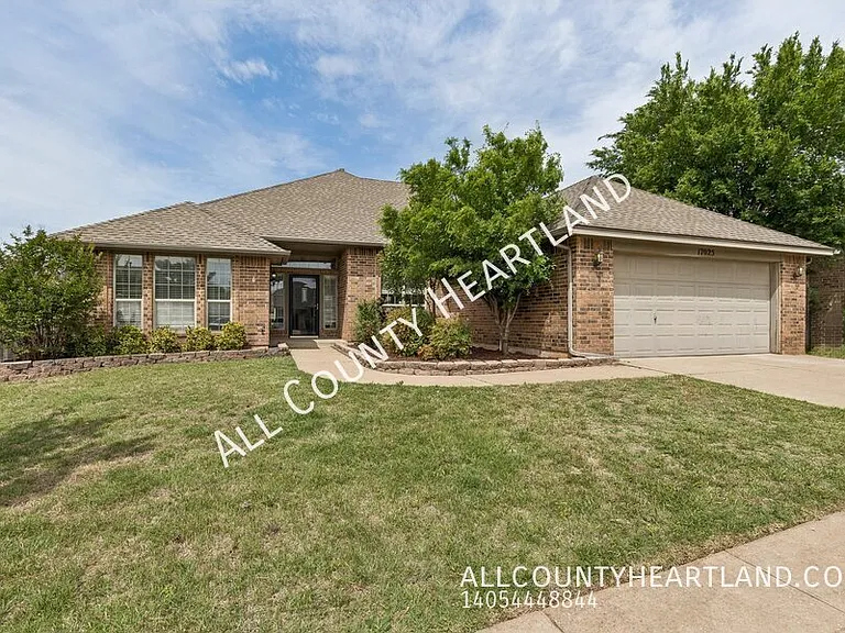 17025 Canyonwood Ln — Photo 1