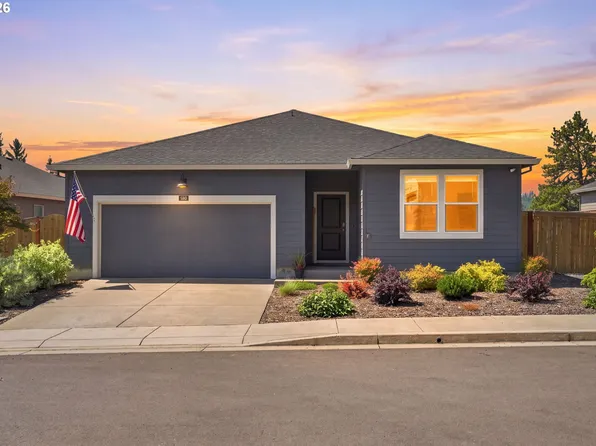 580 Wetleau Dr, Lowell, OR 97452