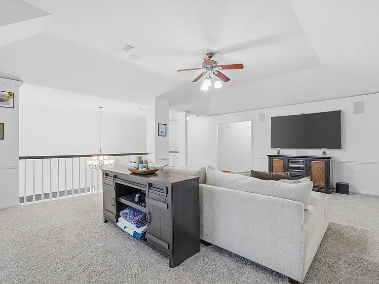 4704 Broadmoor Dr — Photo 17