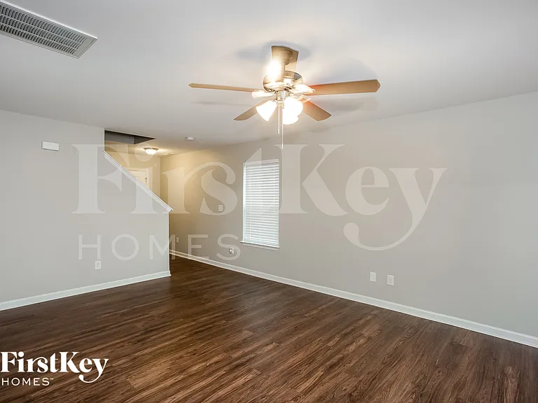 4944 Rockwood Rd — Photo 7